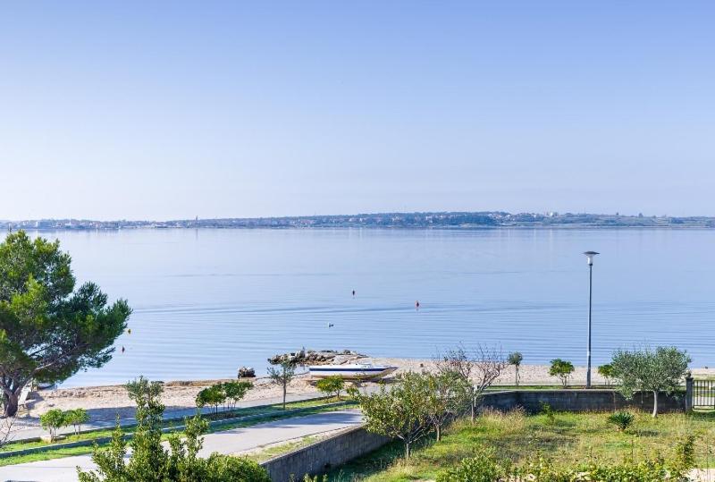 Apartment Nin - Vrsi At The Beach Ngoại thất bức ảnh