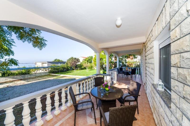 Apartment Nin - Vrsi At The Beach Ngoại thất bức ảnh