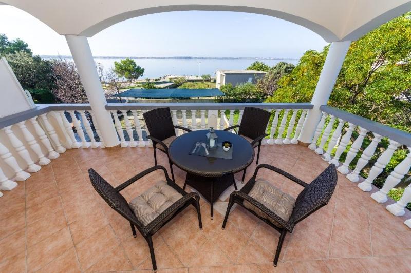 Apartment Nin - Vrsi At The Beach Ngoại thất bức ảnh