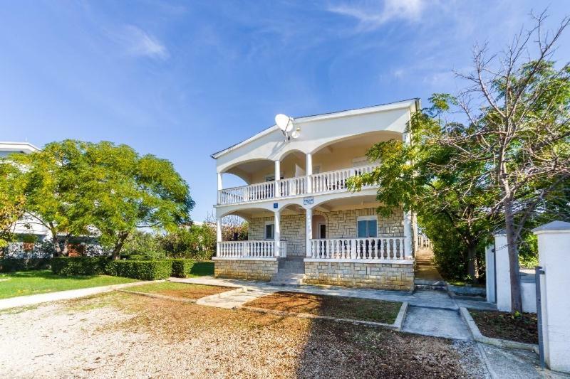 Apartment Nin - Vrsi At The Beach Ngoại thất bức ảnh